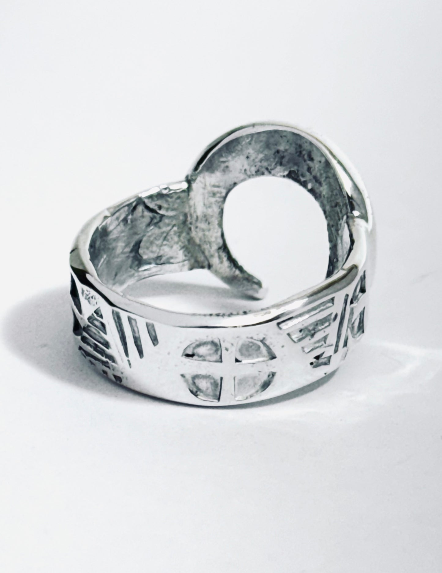 Stamped Naja Ring